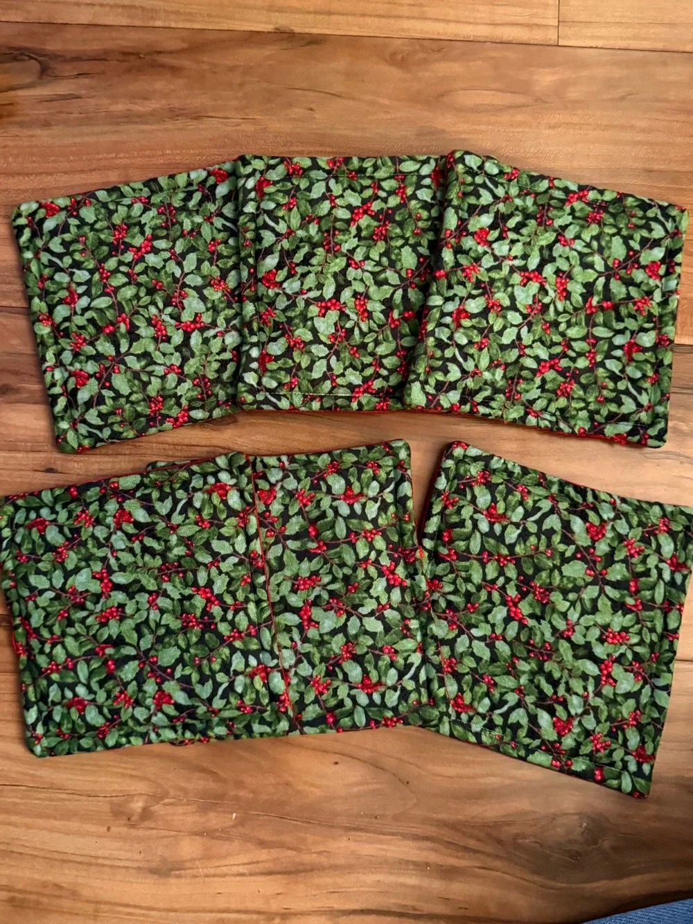 Handmade Bundle of (6) Green Holly Print Christmas Holiday Fabric Coasters Decor